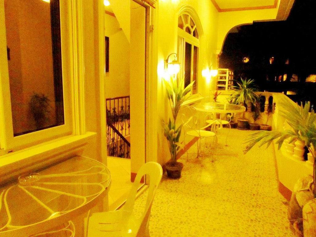 Casa D' Estrella Apartelle Balabag  Eksteriør billede